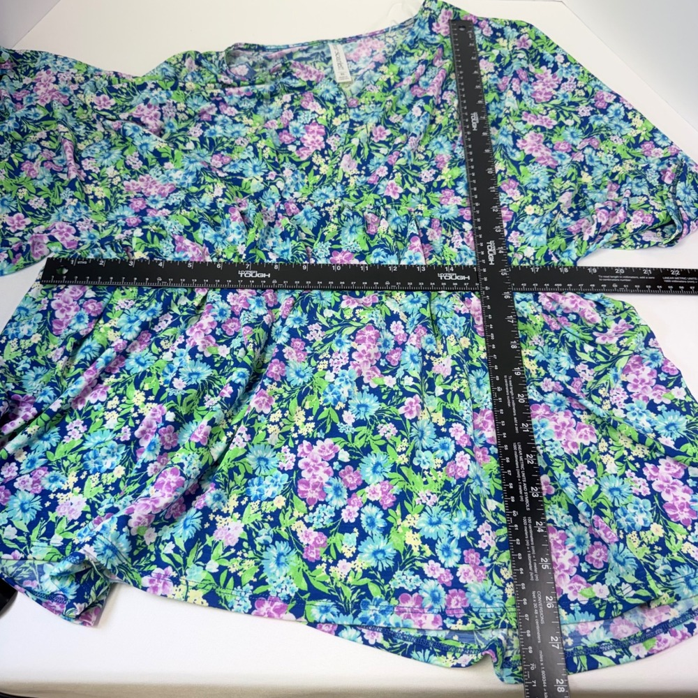 Floral V-Neck Smocked Waist Blouse - Blue / Pink - Picture 3 of 5